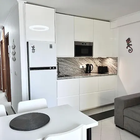 Copacabana With Ocean View Apartment *